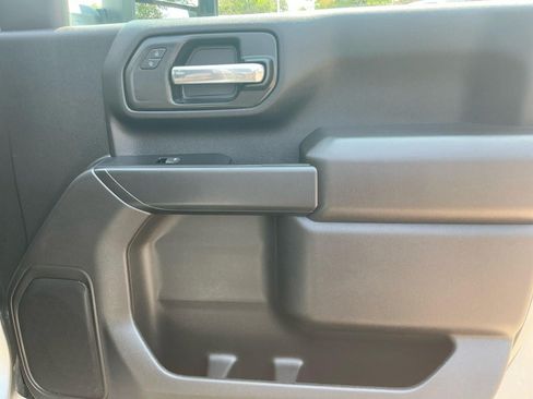 Used 2024 Chevrolet Silverado 2500 Custom w/ Custom Convenience Package AWD/4WD image 16
