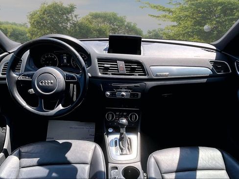 Used 2018 Audi Q3 2.0T Premium AWD/4WD image 16