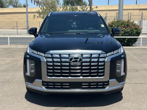 Used 2023 Hyundai Palisade Calligraphy w/ Cargo Package FWD image 8