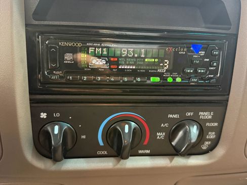 Used 1998 Ford F150 4x4 Regular Cab image 51