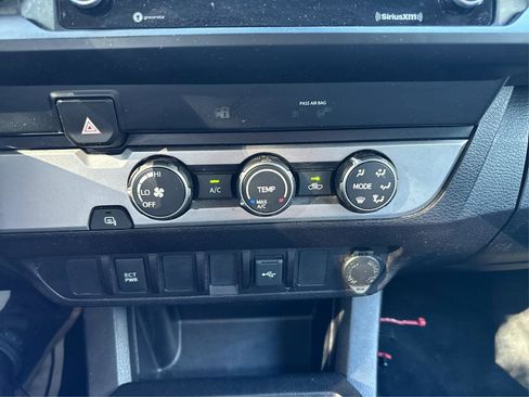 Used 2021 Toyota Tacoma SR image 21