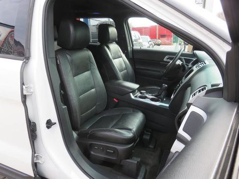 Used 2015 Ford Explorer Sport w/ Equipment Group 401A image 11