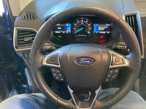 Used 2023 Ford Edge SEL w/ Sport Appearance Package image 23