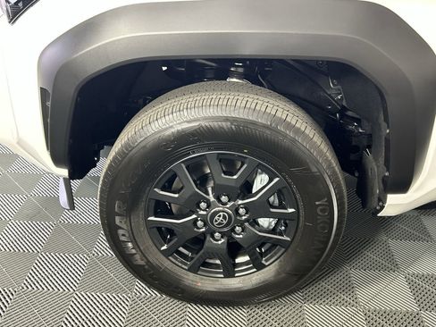 New 2026 Toyota 4Runner SR5 AWD/4WD image 9