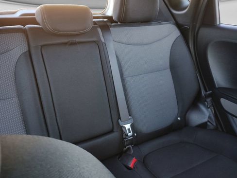 Used 2017 Kia Soul + FWD image 21