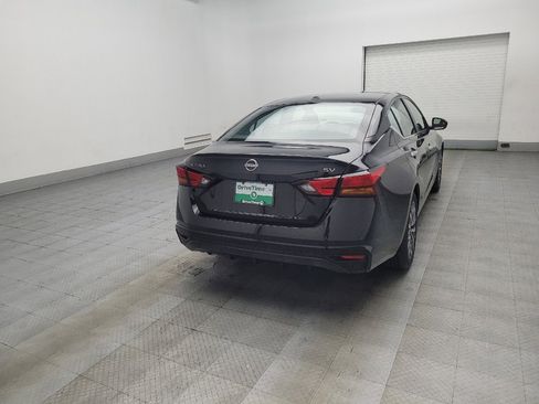 Used 2024 Nissan Altima 2.5 SV image 9