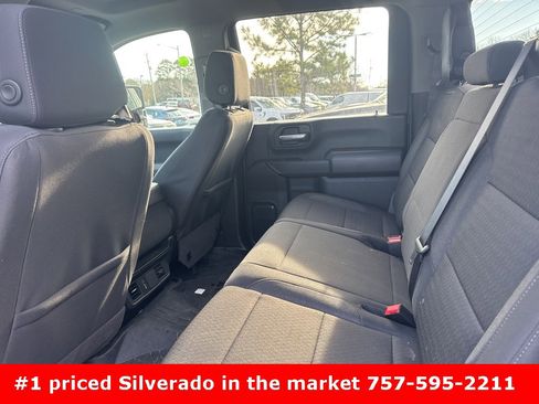 Used 2025 Chevrolet Silverado 2500 Custom w/ Custom Value Package image 13