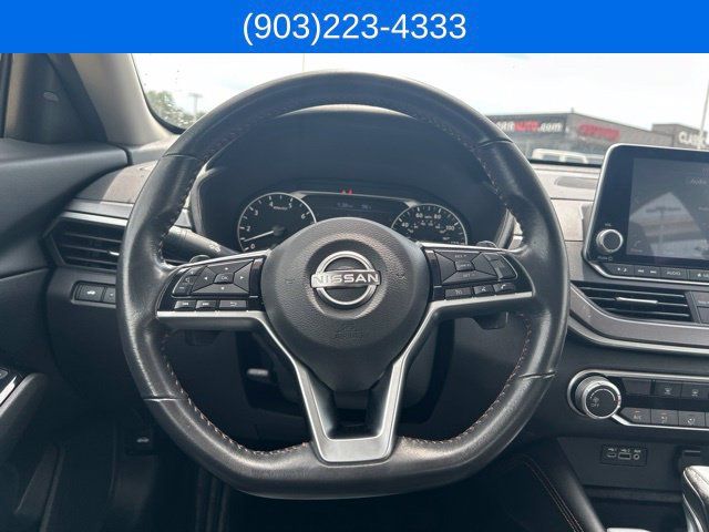Used 2024 Nissan Altima 2.5 SR FWD image 17