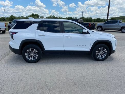 Used 2025 Chevrolet Equinox LT w/ Safety and Technology Package FWD image 7