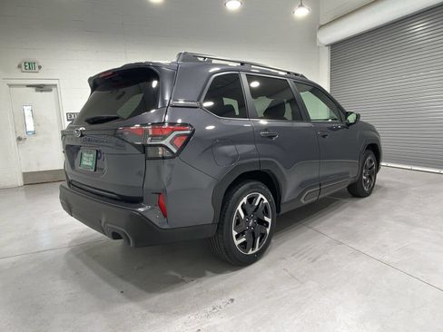 Used 2025 Subaru Forester Limited AWD/4WD image 8
