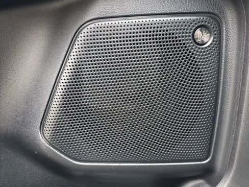 Used 2020 Ford Escape Titanium image 26