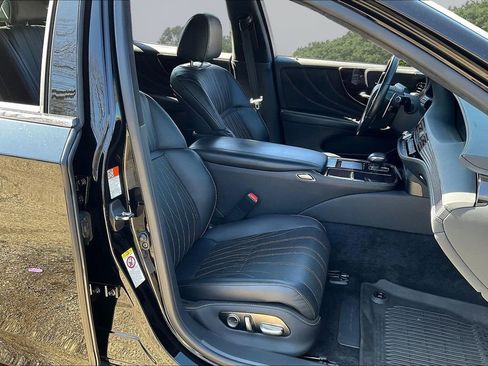 Used 2019 Lexus LS 500 AWD w/ Interior Upgrade Package image 29