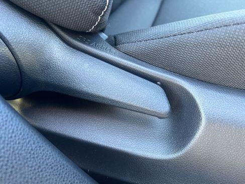 Used 2025 Toyota Corolla LE image 42