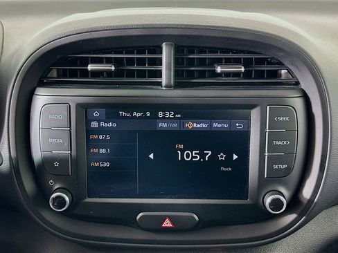 Used 2025 Kia Soul LX w/ LX Technology Package image 21
