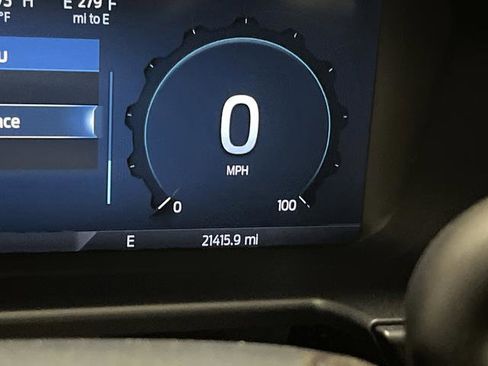 Used 2025 Ford F350 Lariat w/ Black Appearance Package image 6