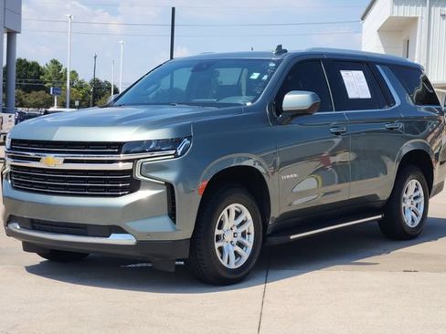 Used 2024 Chevrolet Tahoe LT RWD image 3