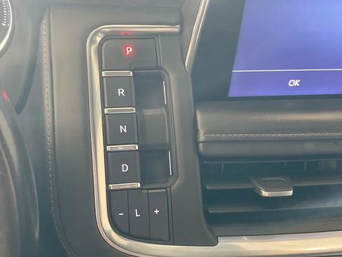 Used 2021 Chevrolet Tahoe LT AWD/4WD image 20