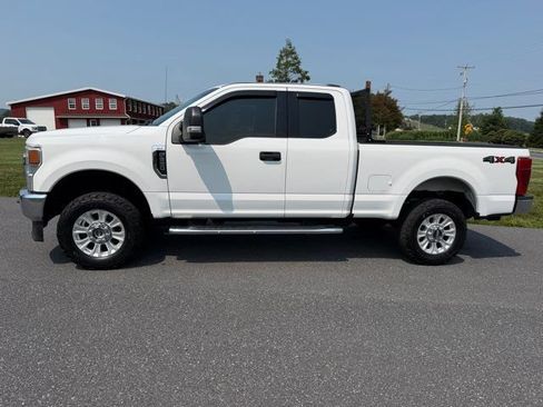 Used 2020 Ford F250 XLT w/ Snow Plow Prep Package AWD/4WD image 2