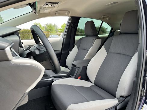 Used 2026 Toyota Corolla LE FWD image 22