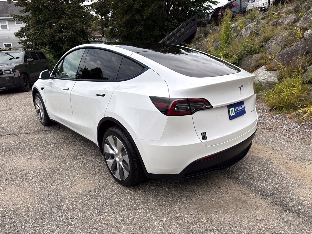 Used 2023 Tesla Model Y Long Range AWD/4WD image 4