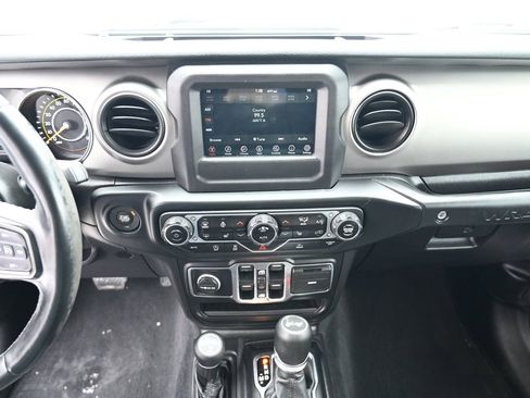 Used 2021 Jeep Wrangler Unlimited Sport image 24