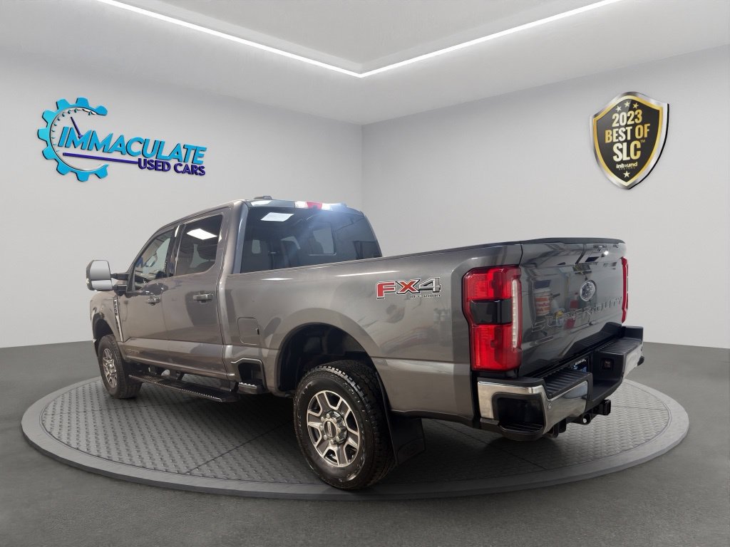 Used 2023 Ford F250 Lariat w/ FX4 Off-Road Package AWD/4WD image 3