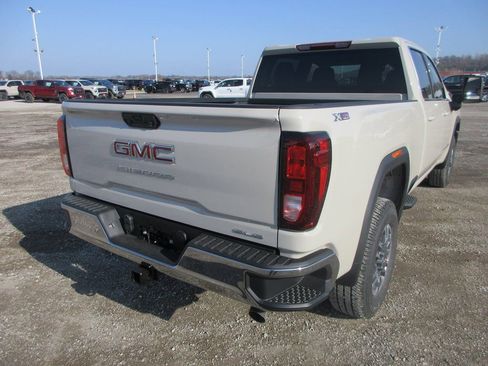 New 2026 GMC Sierra 2500 SLE w/ SLE Value Package; image 5