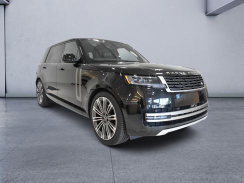 Used 2024 Land Rover Range Rover Long Wheelbase SE AWD/4WD image 7