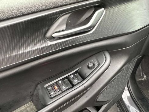 Used 2023 Jeep Grand Cherokee L Laredo w/ Luxury Tech Group I AWD/4WD image 17