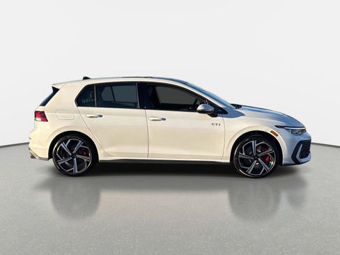 New 2026 Volkswagen GTI SE image 4