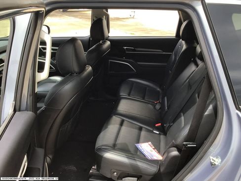 Used 2021 Kia Telluride LX FWD image 8