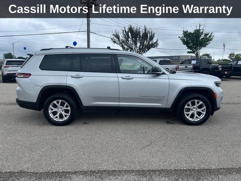 Used 2023 Jeep Grand Cherokee L Limited AWD/4WD image 8