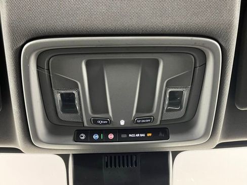 Used 2024 Chevrolet Silverado 2500 LT image 18