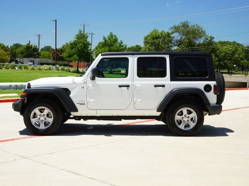 Used 2021 Jeep Wrangler Unlimited Sport AWD/4WD image 2