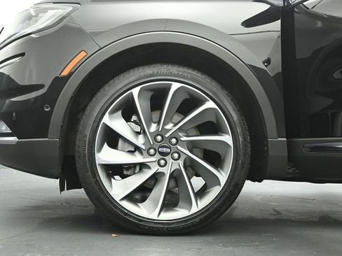 Certified 2023 Lincoln Nautilus Reserve w/ Equipment Group 202A image 36