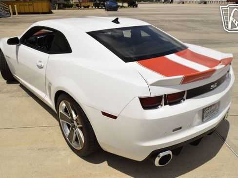 Used 2011 Chevrolet Camaro SS w/ RS Package image 36