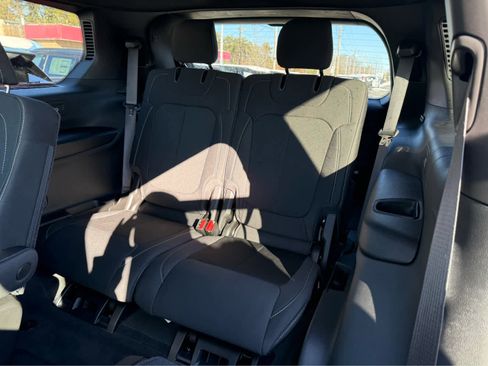 Used 2025 Jeep Grand Cherokee L Laredo w/ Luxury Tech Group I image 27