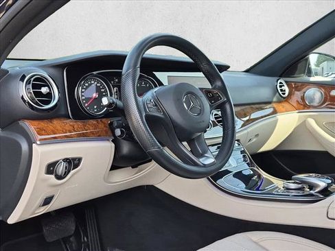 Used 2018 Mercedes-Benz E 300 image 10