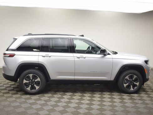 New 2025 Jeep Grand Cherokee Limited 4xe image 4