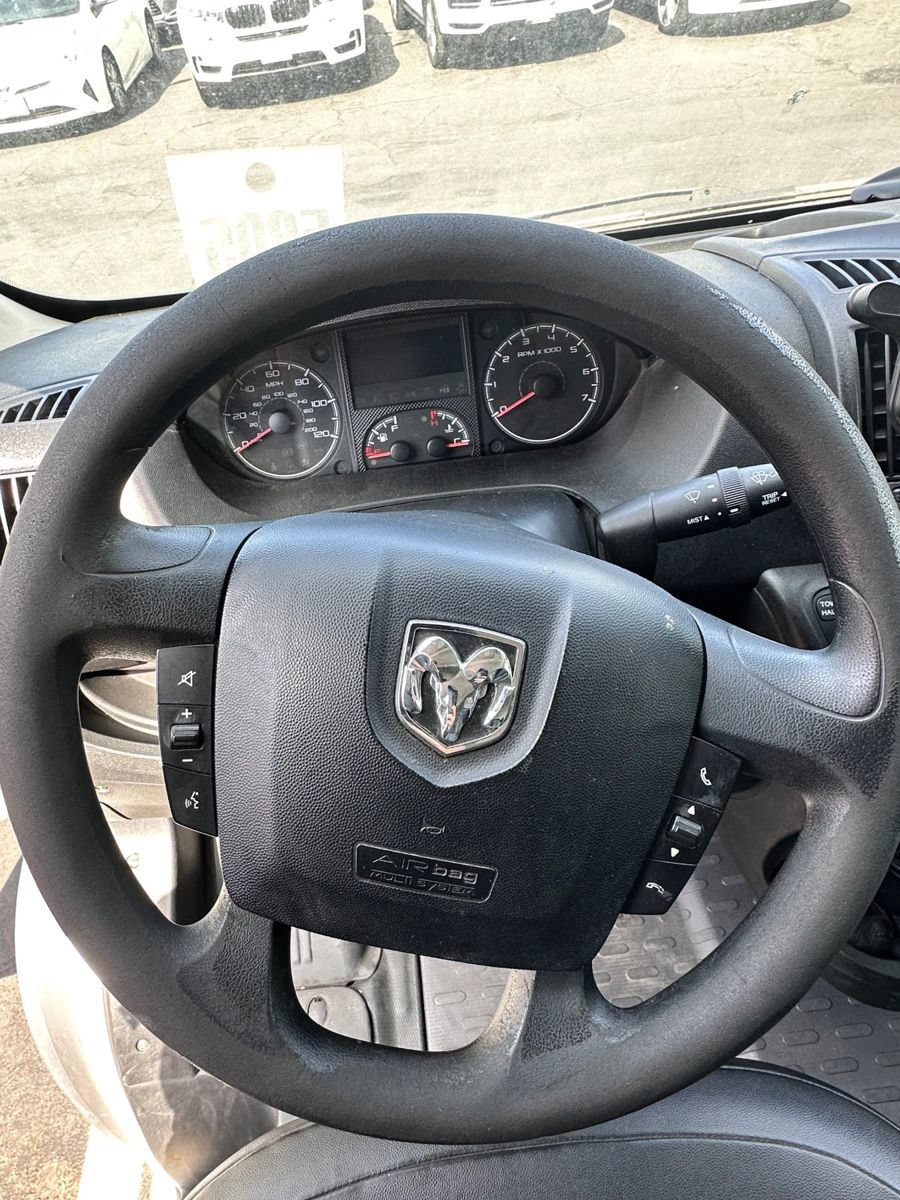 Used 2018 RAM ProMaster 2500 FWD image 3