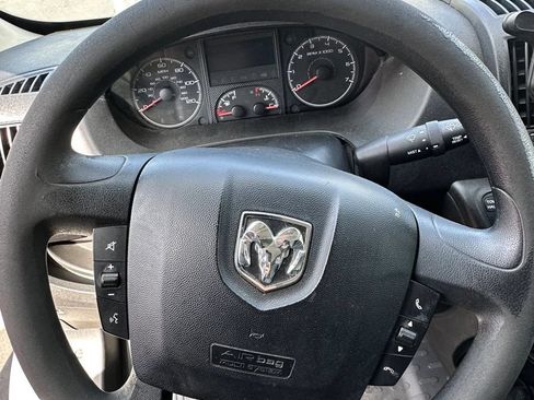 Used 2018 RAM ProMaster 2500 FWD image 3