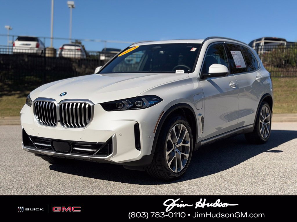 Used 2025 BMW X5 xDrive50e w/ Climate Comfort Package AWD/4WD image 4