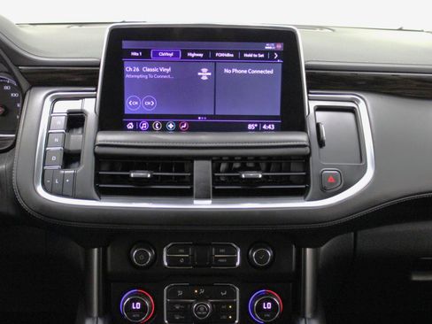 Used 2021 Chevrolet Suburban Z71 w/ Z71 Signature Package AWD/4WD image 55