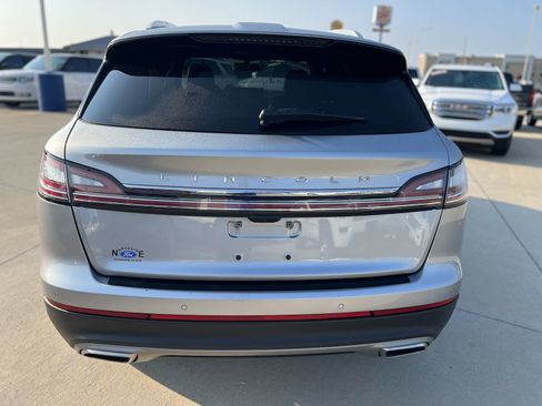 Used 2022 Lincoln Nautilus Reserve image 5