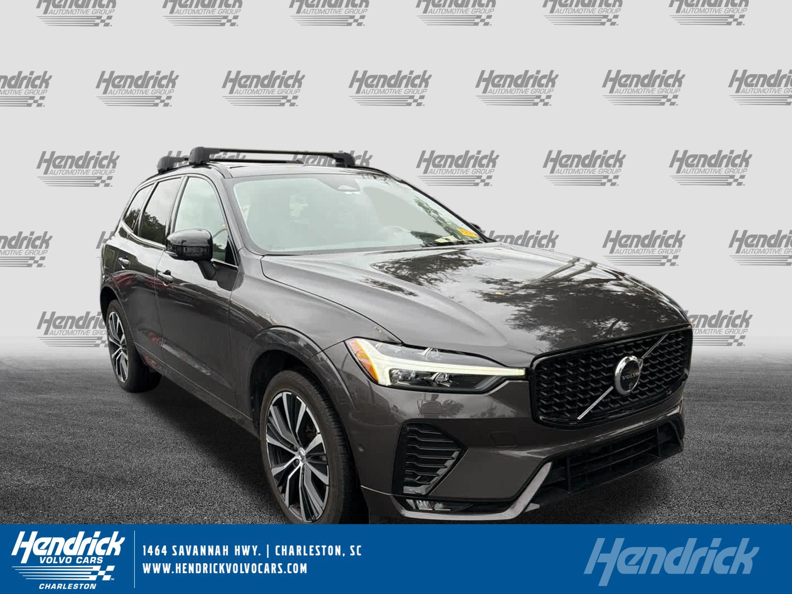 Certified 2025 Volvo XC60 B5 Plus AWD/4WD image 1