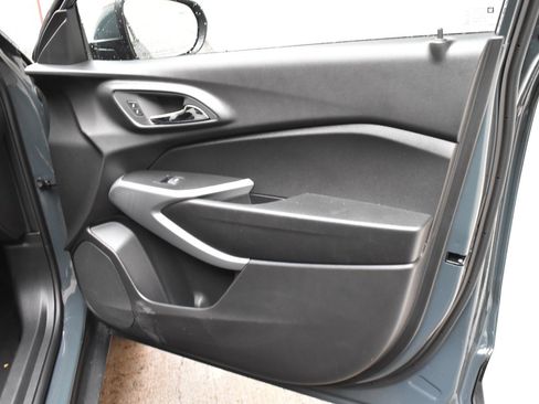 Used 2026 Chevrolet Trax LS w/ LS Convenience Package FWD image 21