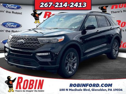 Certified 2023 Ford Explorer XLT w/ Equipment Group 202A AWD/4WD image 3
