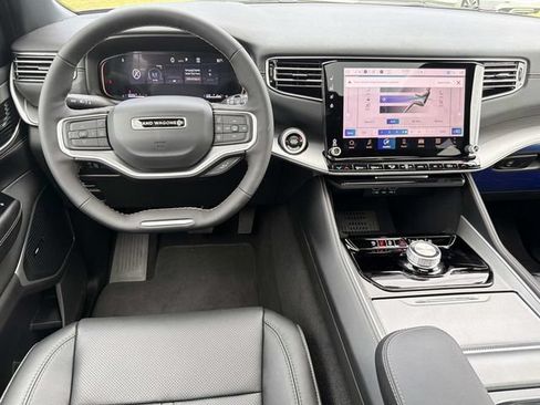 New 2026 Jeep Grand Wagoneer 2WD w/ Premium Group I image 30