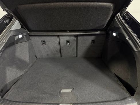 Used 2024 Audi Q4 e-tron Premium Plus AWD/4WD image 28