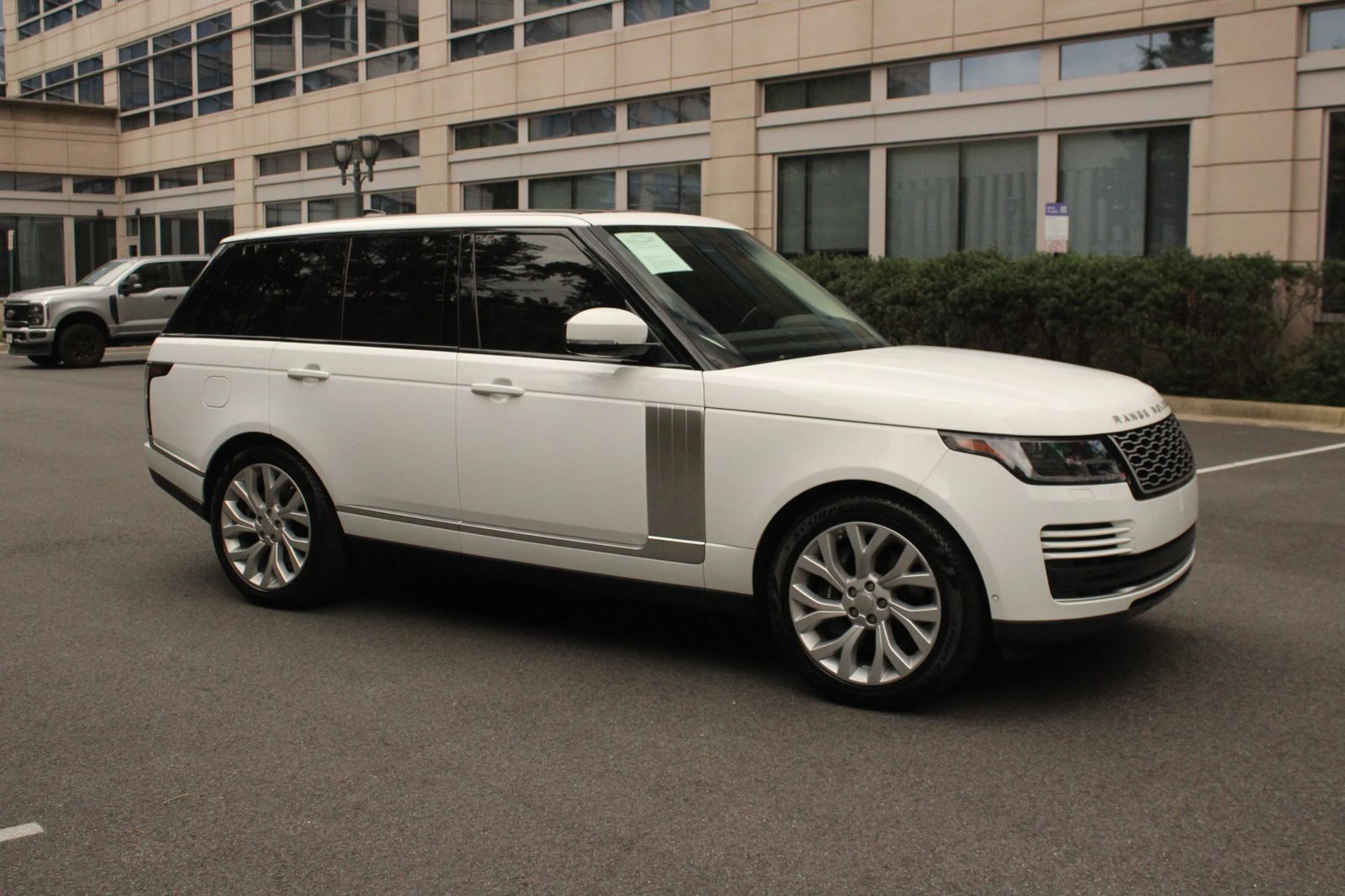 Used 2021 Land Rover Range Rover Westminster Edition AWD/4WD image 2